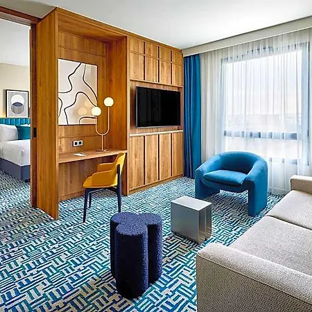 Hotel Courtyard By Marriott Lyon Eurexpo Stadium 3*