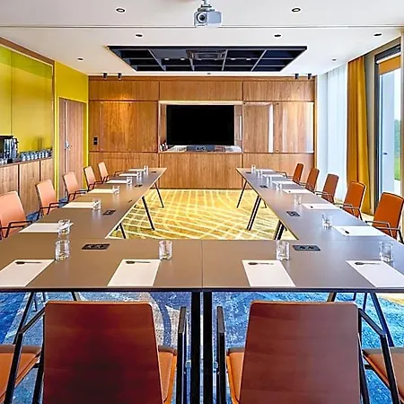 Courtyard By Marriott Lyon Eurexpo Stadium Hotel 3*